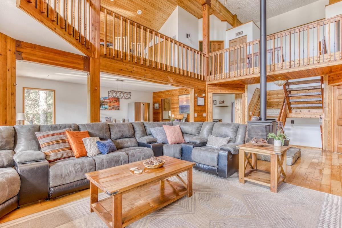 Great Blue Lodge - Spacious Ski Lodge, Hot Tub, Sauna, Game Room & More Government Camp Dış mekan fotoğraf