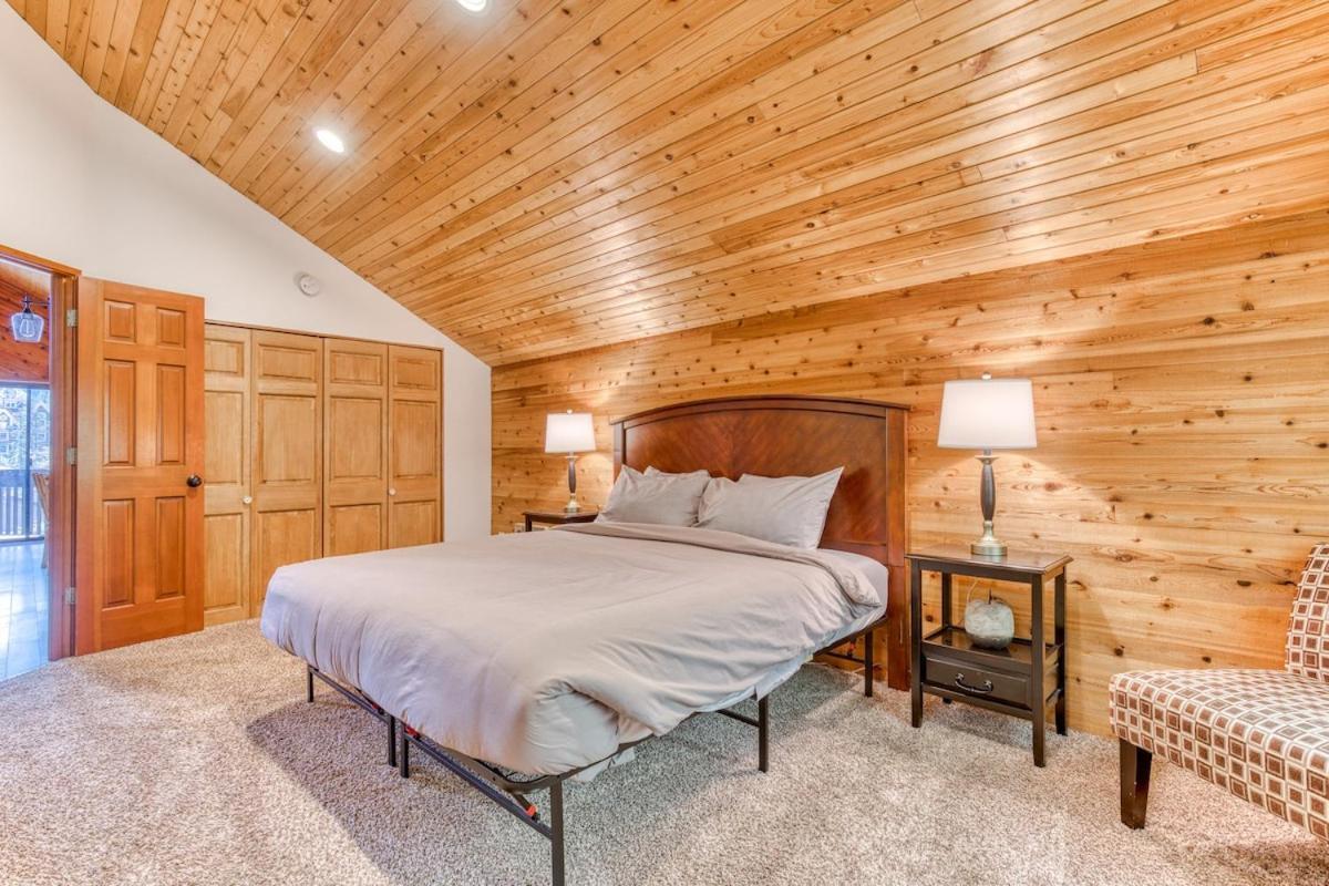 Great Blue Lodge - Spacious Ski Lodge, Hot Tub, Sauna, Game Room & More Government Camp Dış mekan fotoğraf