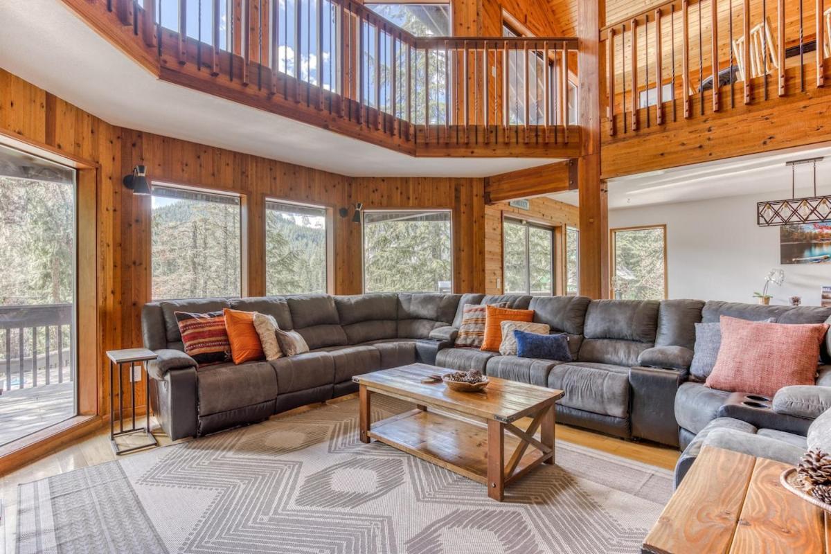 Great Blue Lodge - Spacious Ski Lodge, Hot Tub, Sauna, Game Room & More Government Camp Dış mekan fotoğraf