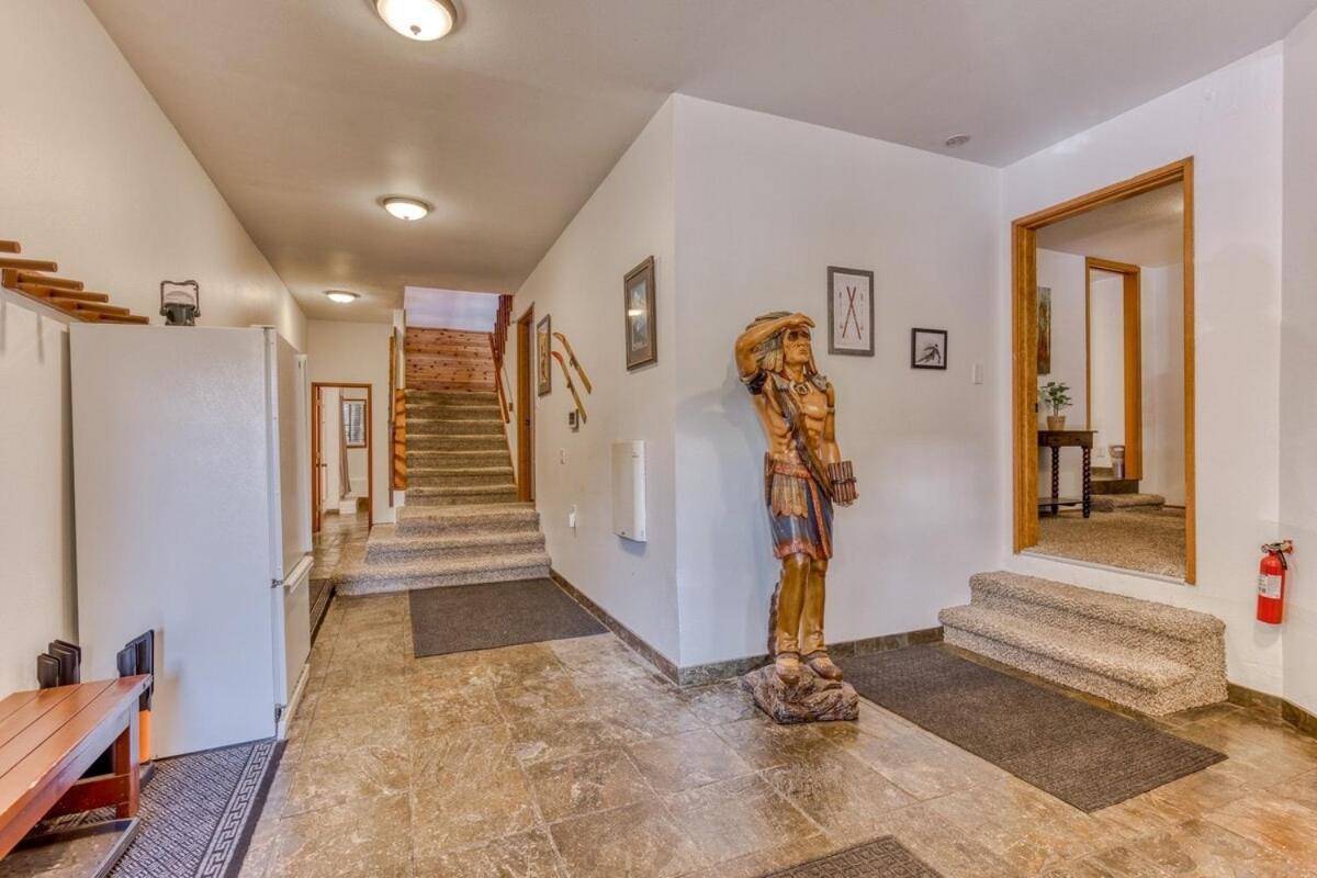Great Blue Lodge - Spacious Ski Lodge, Hot Tub, Sauna, Game Room & More Government Camp Dış mekan fotoğraf