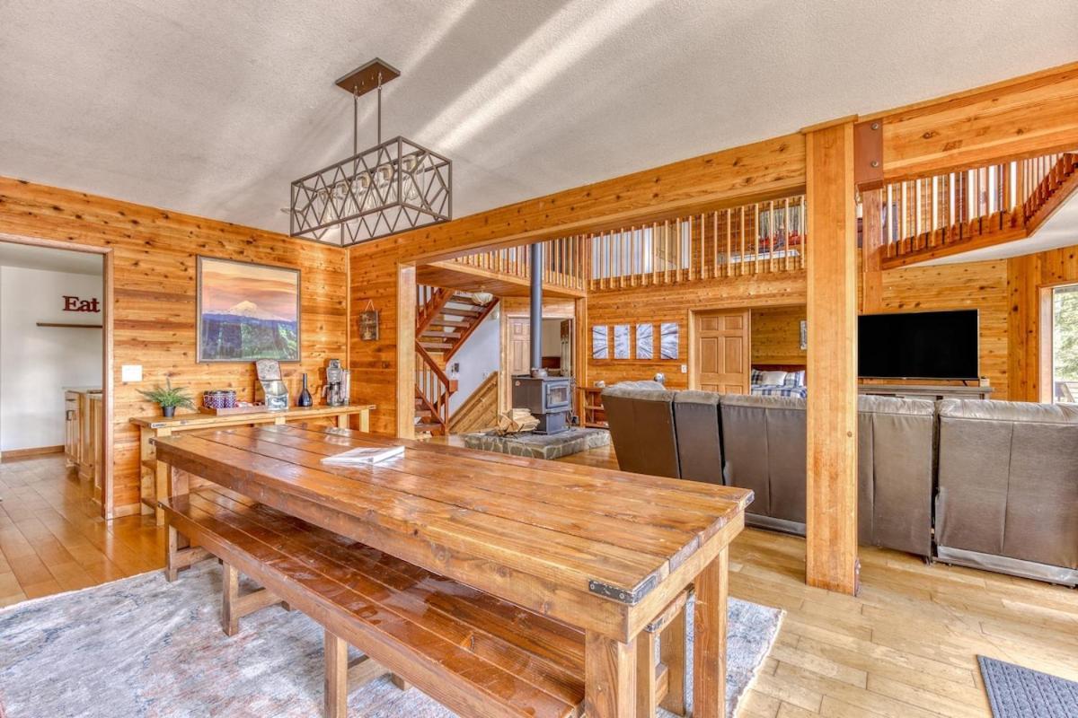 Great Blue Lodge - Spacious Ski Lodge, Hot Tub, Sauna, Game Room & More Government Camp Dış mekan fotoğraf